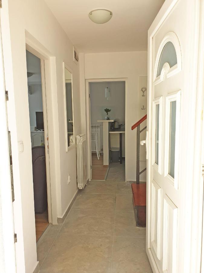 Kuca Ema Villa Belgrad Exteriör bild