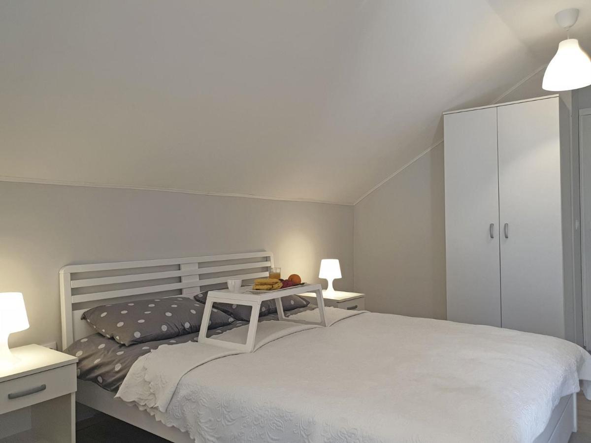 Kuca Ema Villa Belgrad Exteriör bild