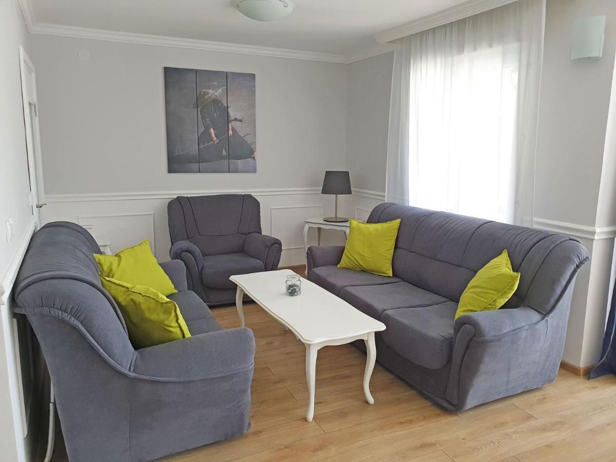 Kuca Ema Villa Belgrad Exteriör bild