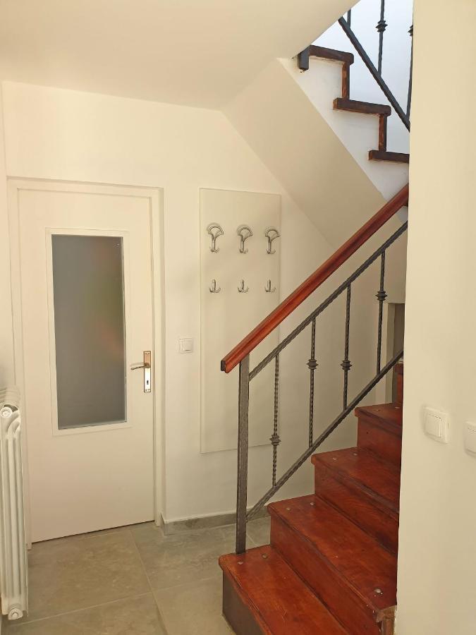 Kuca Ema Villa Belgrad Exteriör bild